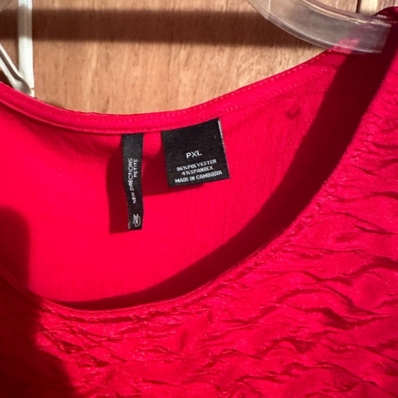 New Directions women's red blouse. Petite XL. Valentines or Christmas color - Picture 3 of 3